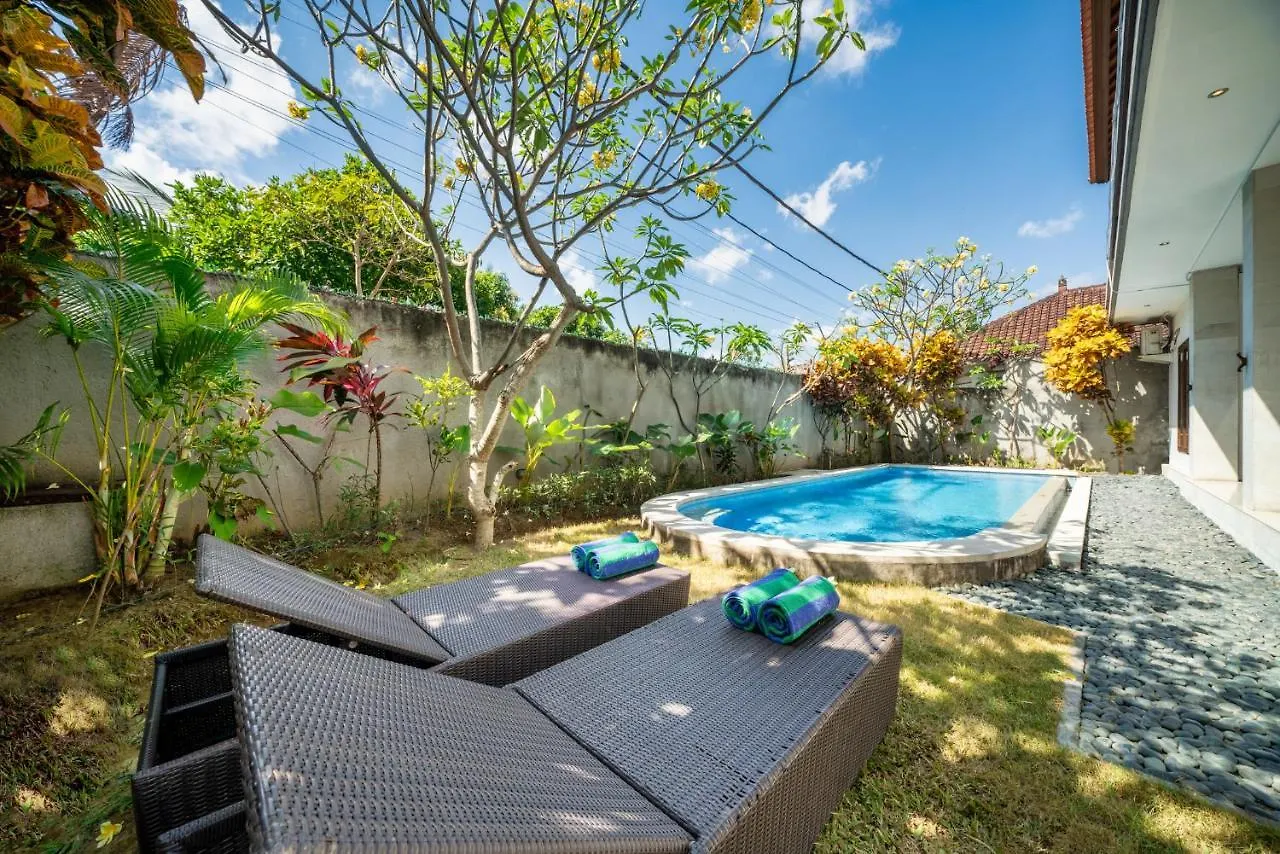 Villa Devina - Seminyak  Σεμινιάκ